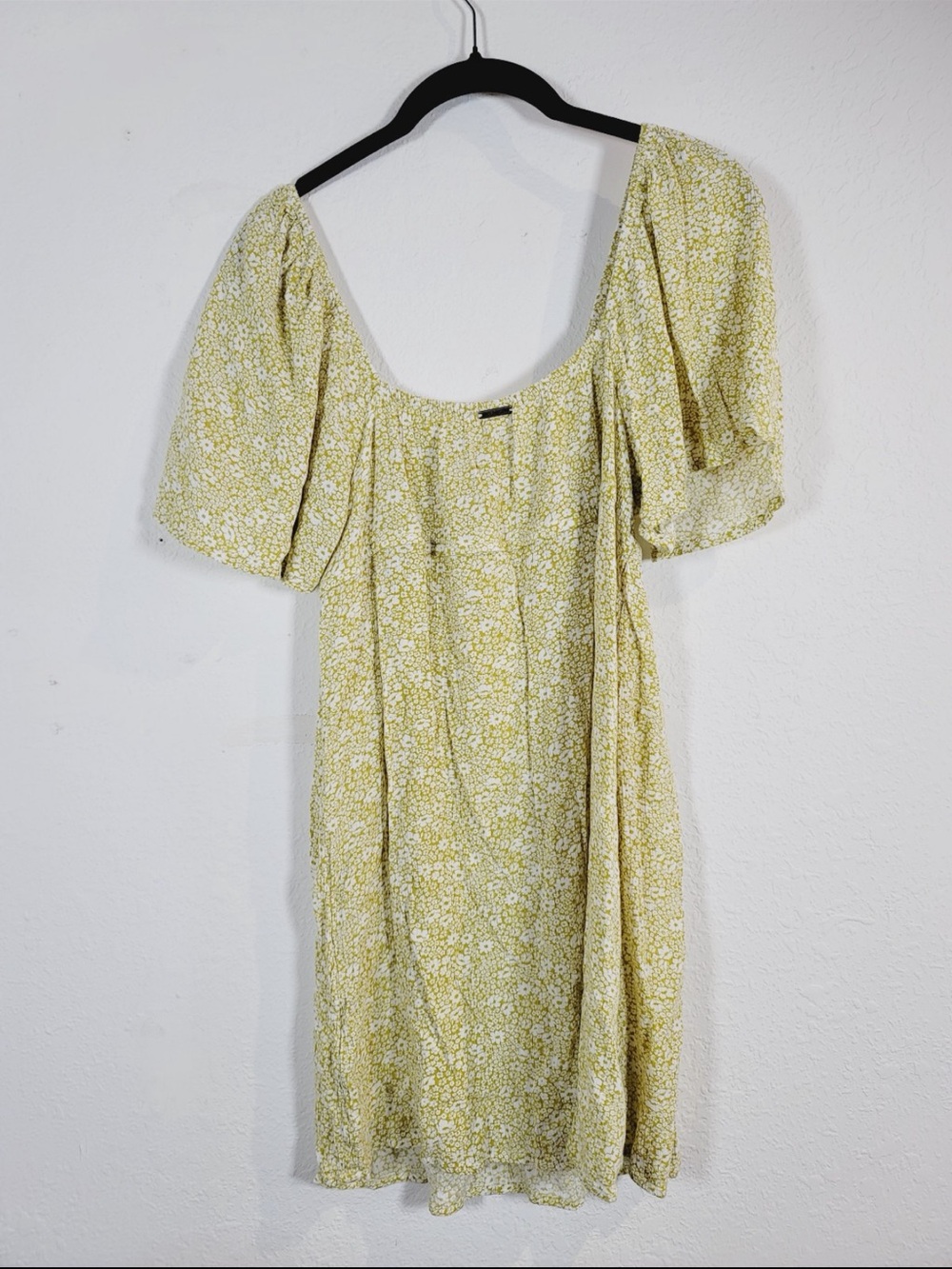 Billabong Garden Flutter Light Green Floral Puff-Sleeve Summer Dress, Size Small - Picture 3 of 4